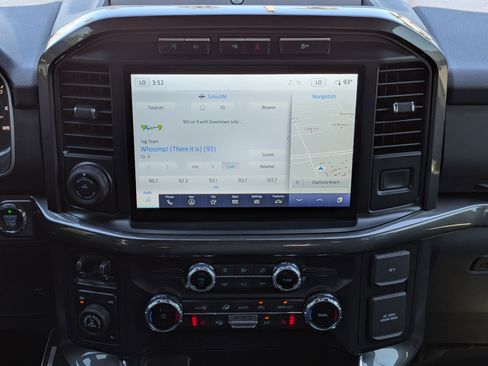 Used 2022 Ford F150 XLT w/ Equipment Group 302A High image 19