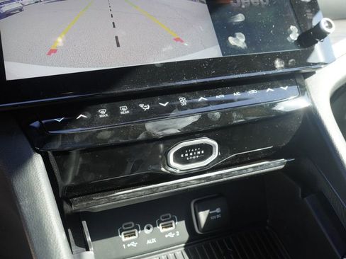 New 2026 Jeep Grand Cherokee Altitude image 16