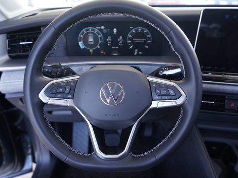 Certified 2026 Volkswagen Tiguan S FWD image 11