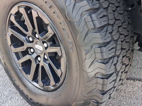 Used 2024 Ford F150 Raptor AWD/4WD image 3