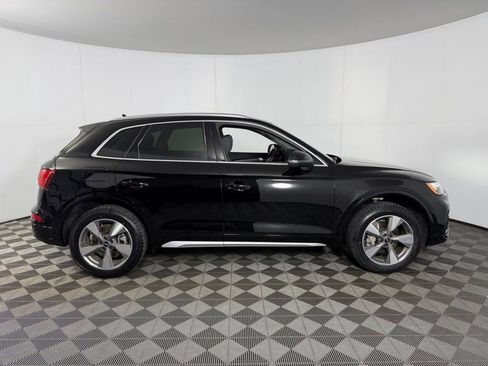 Used 2023 Audi Q5 2.0T Premium Plus w/ Premium Plus Package AWD/4WD image 4