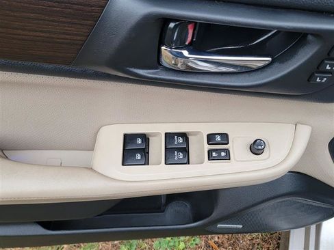 Used 2015 Subaru Legacy 2.5i Limited image 12