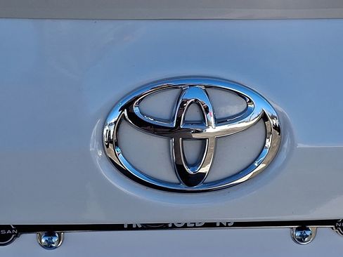 Used 2019 Toyota Corolla SE image 29