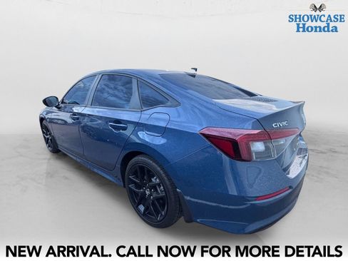Used 2025 Honda Civic Sport image 4