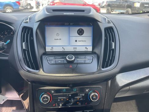 Used 2017 Ford Escape SE w/ Equipment Group 201A image 22