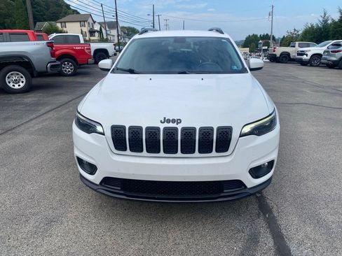 Used 2020 Jeep Cherokee Latitude Plus AWD/4WD image 2