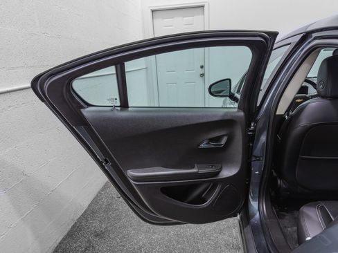 Used 2012 Chevrolet Volt Premium w/ Premium Trim Package FWD image 14