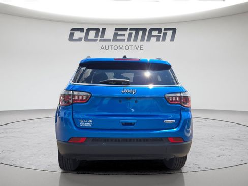 Used 2024 Jeep Compass Latitude AWD/4WD image 39