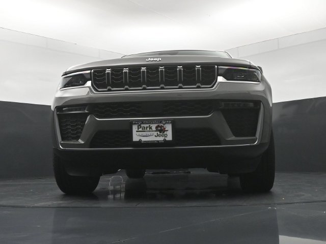 New 2027 Jeep Grand Cherokee Limited AWD/4WD image 19