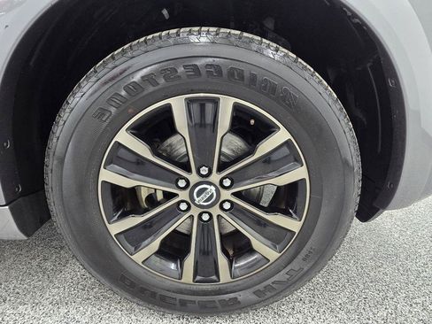 Used 2017 Nissan Armada Platinum w/ Captain Seat Package RWD image 34