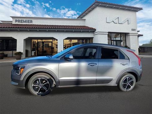 New 2026 Kia Niro LX image 4