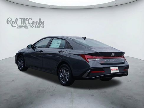 New 2026 Hyundai Elantra Blue image 3