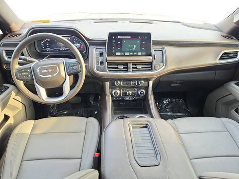 Used 2023 GMC Yukon SLT w/ SLT Luxury Package AWD/4WD image 13