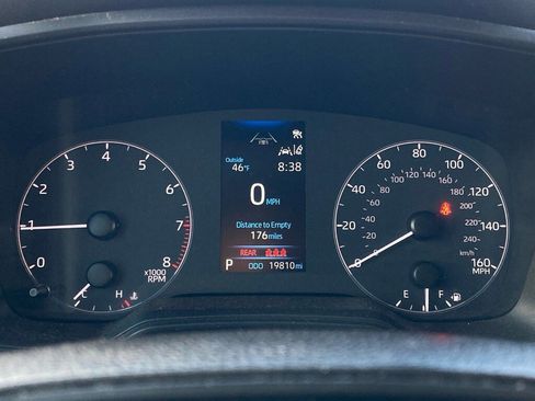 Used 2023 Toyota Corolla LE image 13