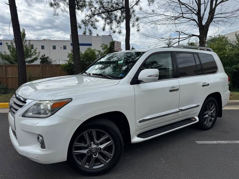 Used 2014 Lexus LX 570 4WD w/ Luxury Package image 3
