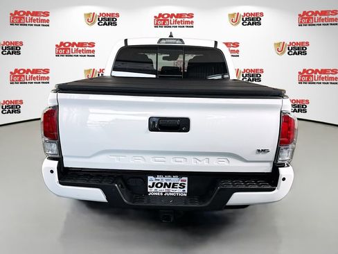 Certified 2023 Toyota Tacoma TRD Off-Road w/ Technology Package AWD/4WD image 14