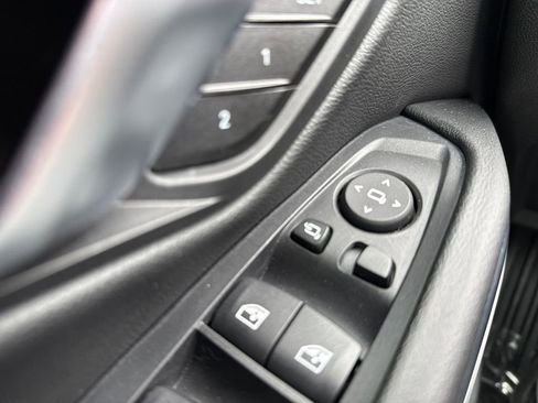 Used 2025 BMW 330i xDrive Sedan w/ Premium Package image 38