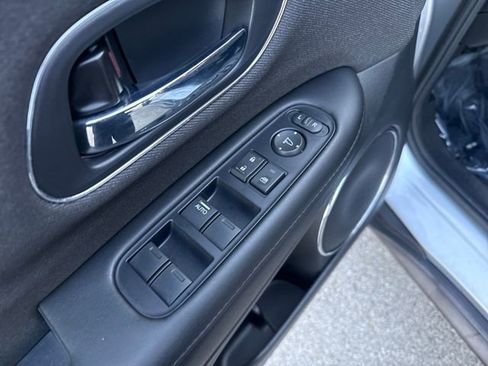 Used 2019 Honda HR-V EX image 10