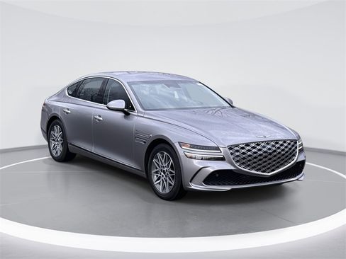 Used 2025 Genesis G80 2.5T image 1