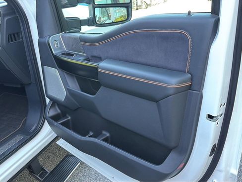 Used 2024 Ford F250 Platinum AWD/4WD image 14
