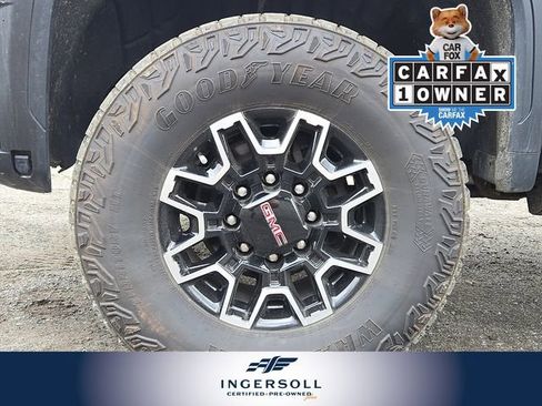 Used 2024 GMC Sierra 2500 AT4X image 26