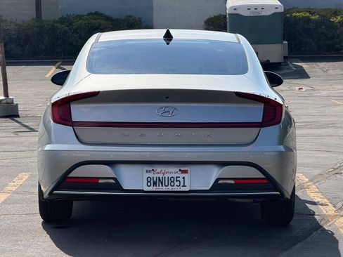Used 2021 Hyundai Sonata SE w/ Cargo Package FWD image 4