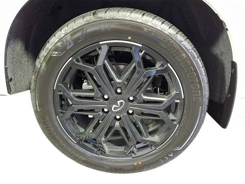 New 2026 INFINITI QX80 4WD image 7