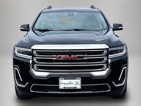 Used 2023 GMC Acadia SLE w/ Driver Convenience Package image 3