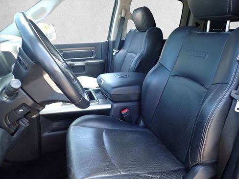Used 2014 RAM 1500 Laramie w/ Convenience Group AWD/4WD image 9