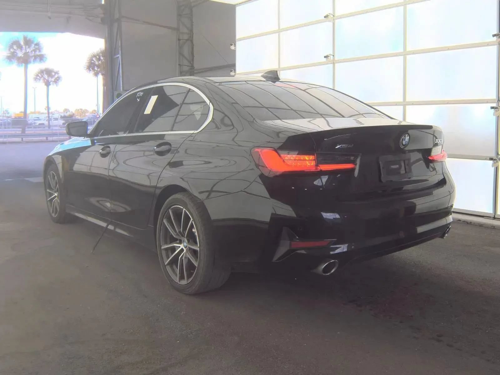 Used 2019 BMW 330i xDrive Sedan w/ Convenience Package AWD/4WD image 6