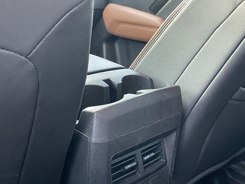 Used 2023 GMC Canyon AT4 w/ Technology Package image 25