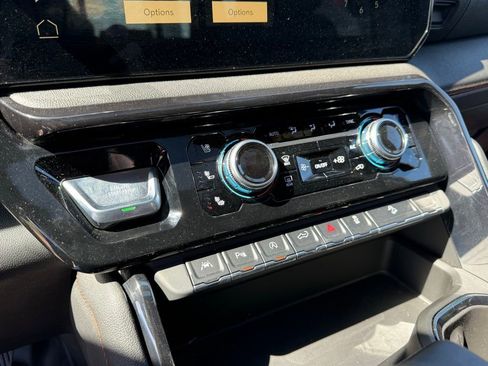 Used 2024 GMC Sierra 1500 AT4 w/ Technology Package image 48