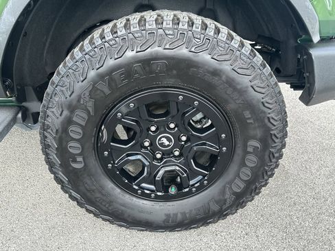 Used 2024 Ford Bronco Wildtrak AWD/4WD image 9