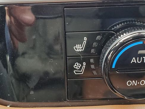 Certified 2024 Nissan Pathfinder Platinum w/ Cargo Package image 24