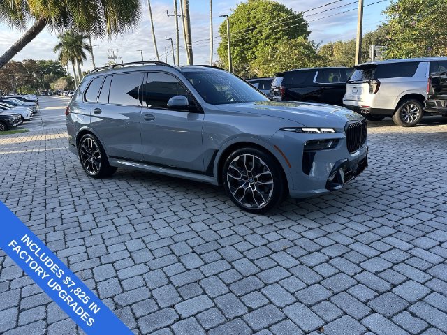 Used 2026 BMW X7 xDrive40i w/ M Sport Package AWD/4WD image 16