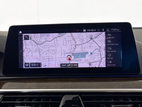 Used 2020 BMW 530i xDrive w/ Convenience Package image 13