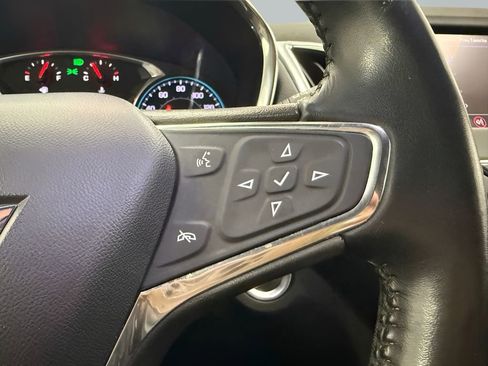 Used 2020 Chevrolet Equinox LT image 19