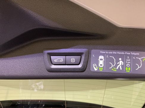 New 2026 BMW X5 sDrive40i RWD image 30