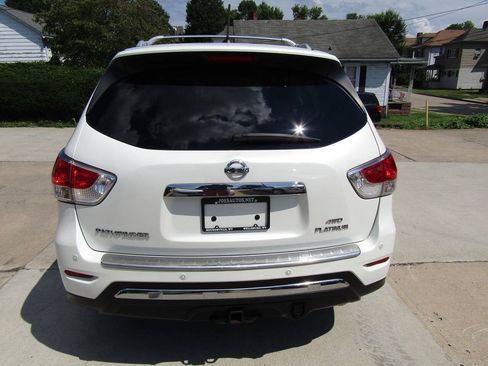 Used 2016 Nissan Pathfinder Platinum AWD/4WD image 8