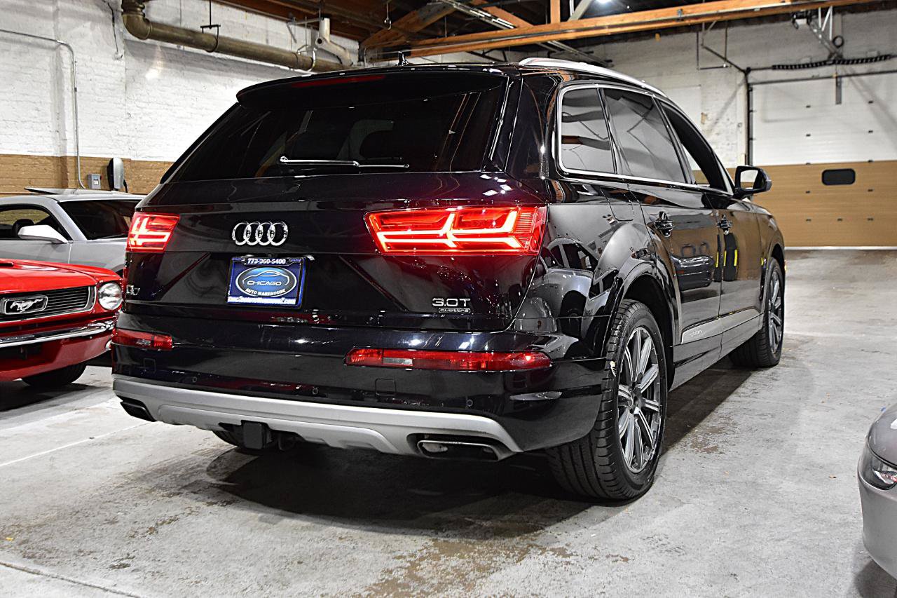 Used 2017 Audi Q7 3.0T Prestige AWD/4WD image 5