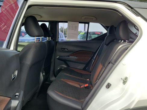 Certified 2023 Nissan Kicks SR FWD image 12