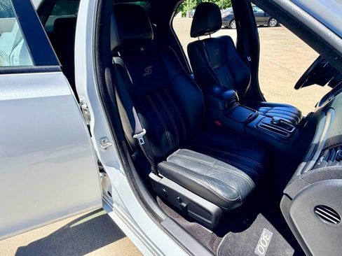 Used 2016 Chrysler 300 S w/ Light Group RWD image 37