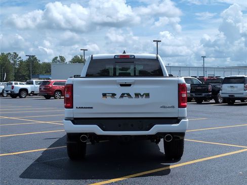 New 2026 RAM 1500 Laramie AWD/4WD image 4