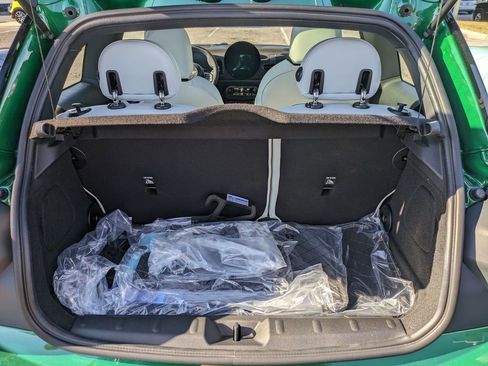 New 2026 MINI Cooper 2-Door Hardtop FWD image 21