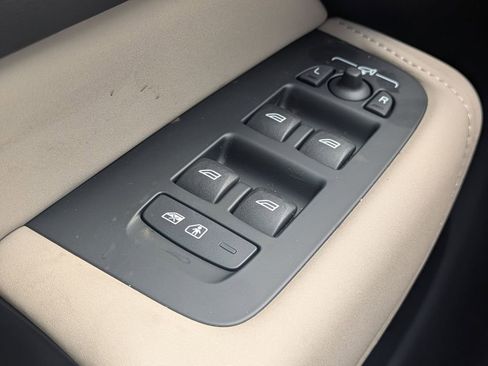 New 2026 Volvo XC60 T8 Plus w/ Protection Package Premier image 27