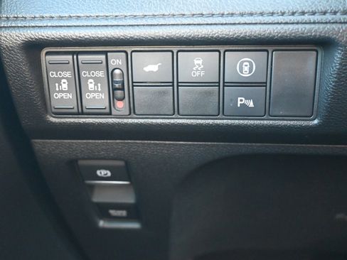 Used 2022 Honda Odyssey Elite image 32