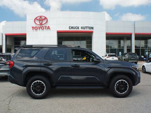 Certified 2025 Toyota 4Runner TRD Off-Road Premium AWD/4WD image 1