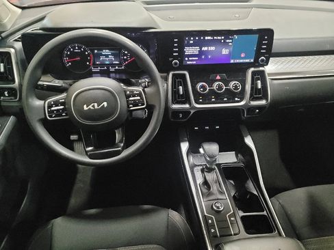Used 2022 Kia Sorento LX image 22