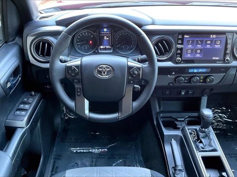 Used 2021 Toyota Tacoma SR5 RWD image 8