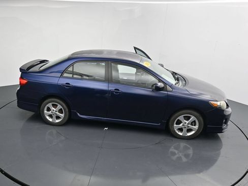Used 2013 Toyota Corolla S FWD image 30